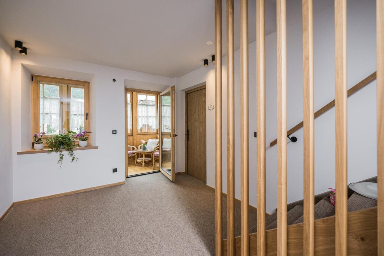 Gasthof Albergo Dolomiten Prags Eksteriør billede